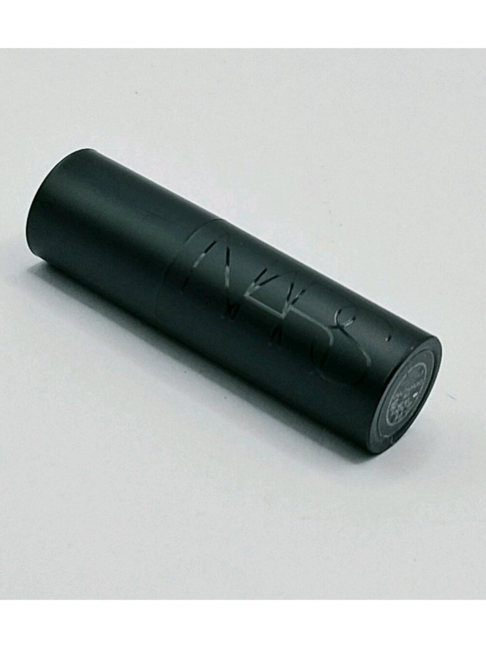 NARS Explicit Lipstick Color Unauthorized 863 Red Travel Mini